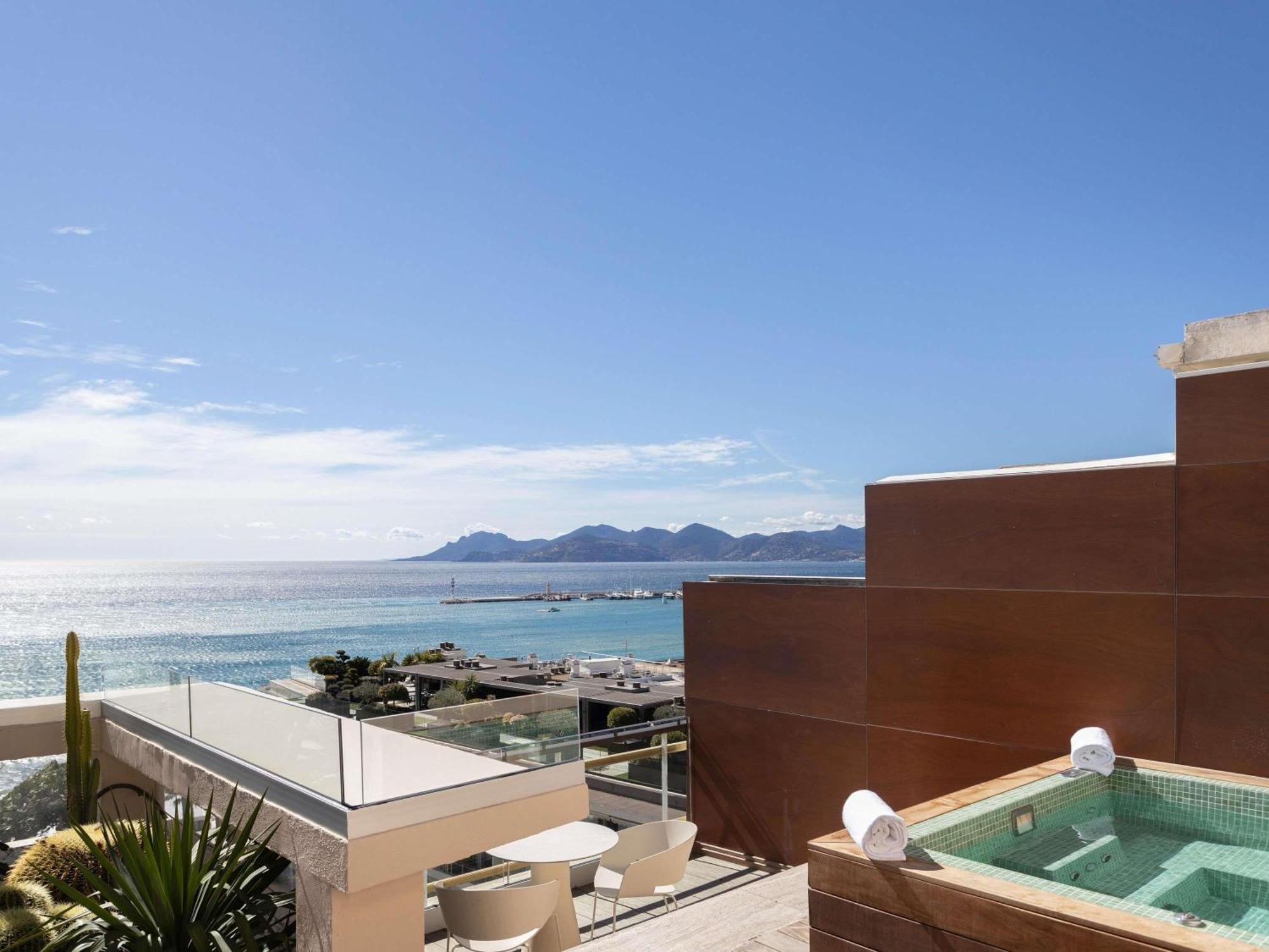 Habitación Panorámica con terraza y vistas al mar