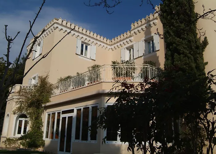 Chateau De La Tour